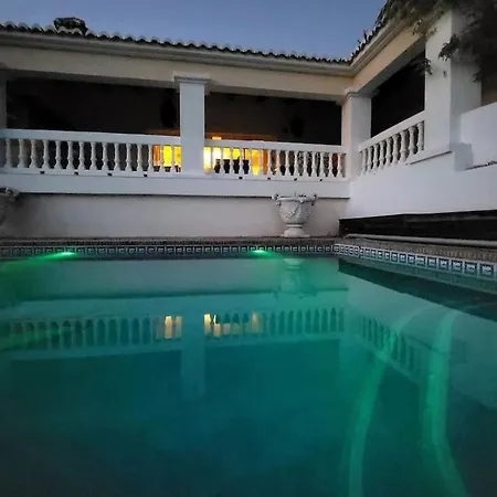 Tess Casa Mariposas, Casa Magica *